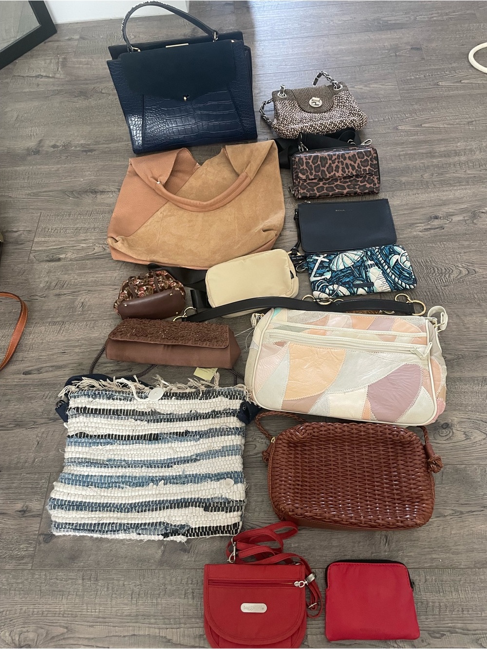 Bundle handbags michael kors Zara Baggalini vera Bradley